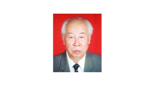 崔瑞珍.1980年－1984年任學(xué)校校長；1984年－1989年任學(xué)校黨委書記