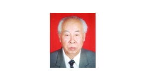 崔瑞珍.1980年－1984年任學(xué)校校長；1984年－1989年任學(xué)校黨委書記
